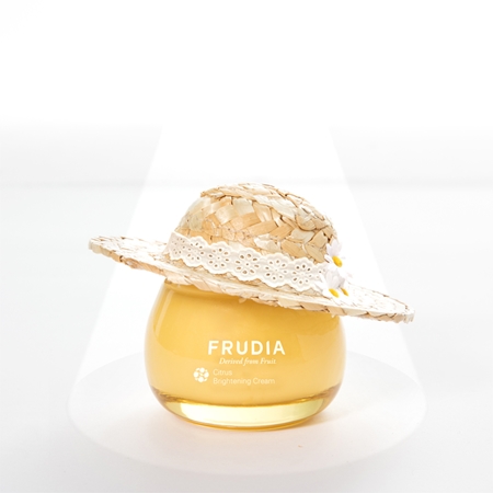 Frudia Citrus Izgaismojošs krēms ar C vitamīnu