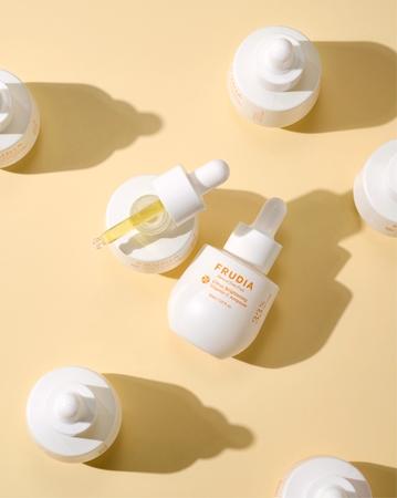 Frudia Citrus sérum illuminateur visage à la vitamine C