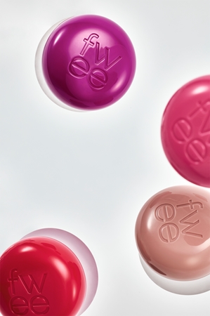 fwee Lip&Cheek Blurry Pudding Pot lip and cheek tint