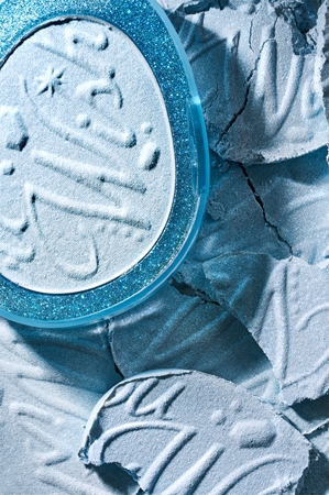 fwee Glitz Stone Highlighter Aufheller für Gesicht und Augenbereich