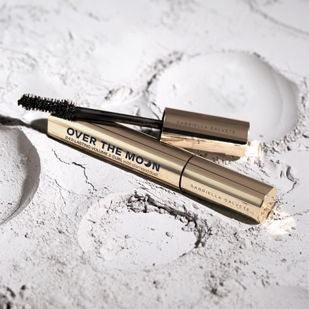 Gabriella Salvete Over The Moon 24H Volume & Curl longlasting volume mascara with diamond dust