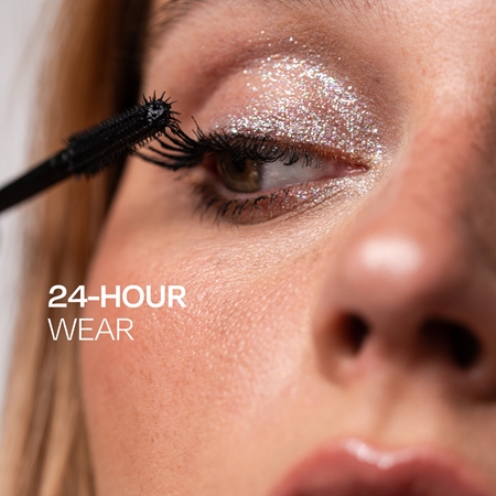 Gabriella Salvete Over The Moon Interstellar Volume & Deep mascara volume à la poudre de diamant