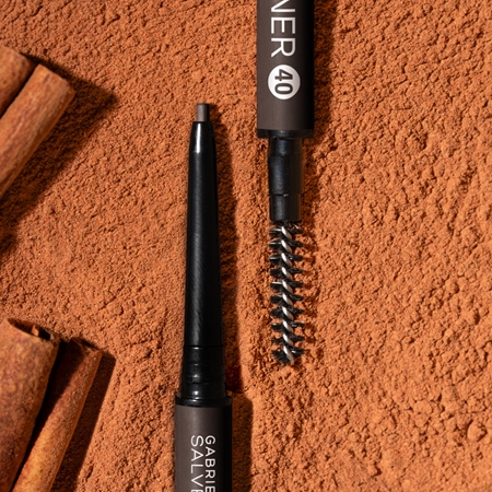 Gabriella Salvete Micro Brow Definer matita di precisione per sopracciglia con spazzolino