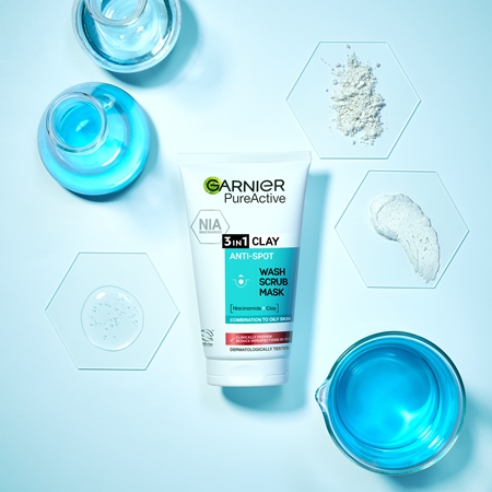 Garnier Pure Active čisticí peeling 3 v 1