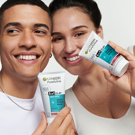 Garnier Pure Active čisticí peeling 3 v 1