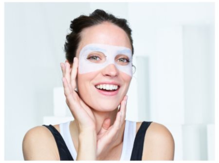 Garnier Skin Naturals Moisture+ Smoothness wygładzająca maska na oczy