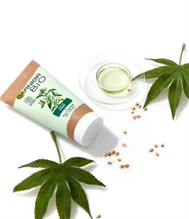 Garnier Bio Repairing Hemp Restoring Cream with hemp oil