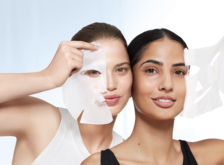 Garnier Textil Masks Hydra Bomb Moisturising face sheet mask