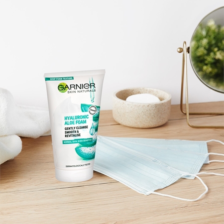 Garnier Hyaluron + Hyaluronic Aloe foam cleanser | notino.co.uk