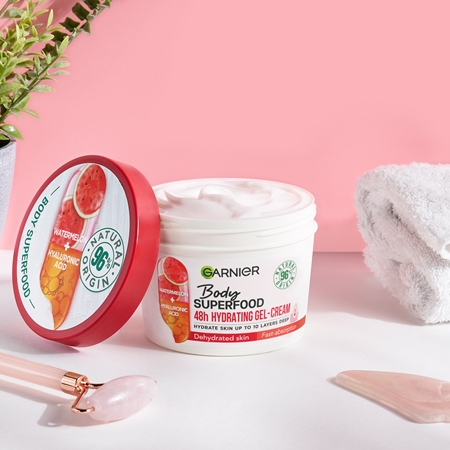 Garnier Body SuperFood gel hidratant pentru corp