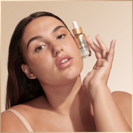 Garnier Ambre Solaire Natural Bronzer gocce autoabbronzanti per il viso