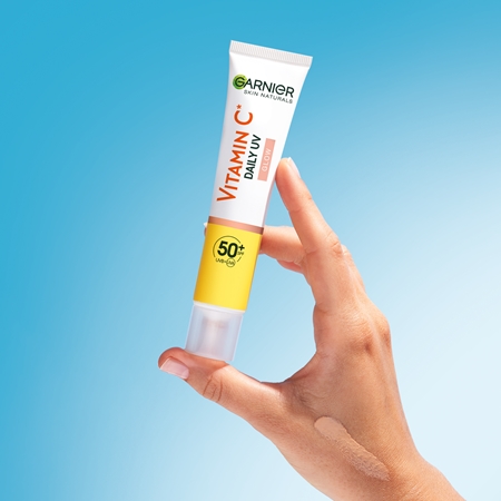 Garnier Skin Active Vitamin C Glow lozione illuminante SPF 50+