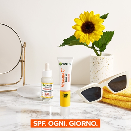Garnier Skin Active Vitamin C Glow lozione illuminante SPF 50+