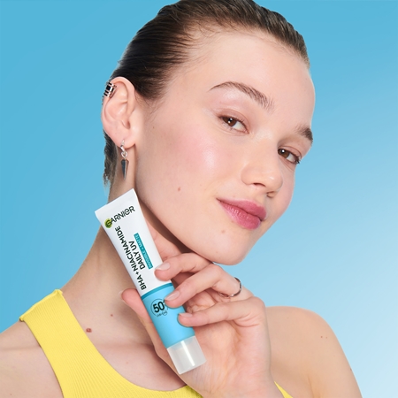 Garnier Pure Active Daily UV lozione opacizzante contro le imperfezioni della pelle