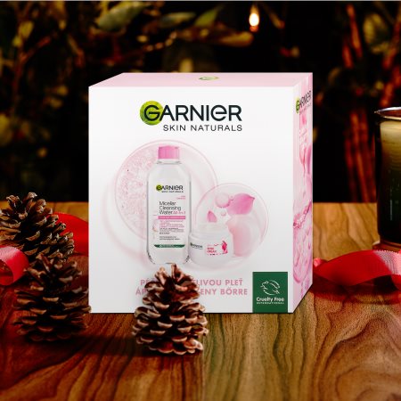 Garnier Skin Naturals gift set with a brightening effect