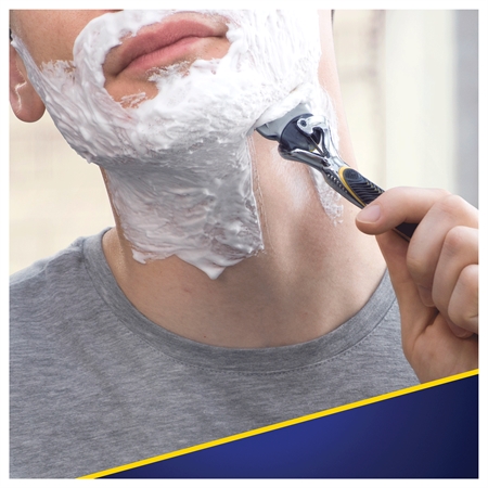 Gillette Fusion5 Proshield holiaci strojček pre mužov