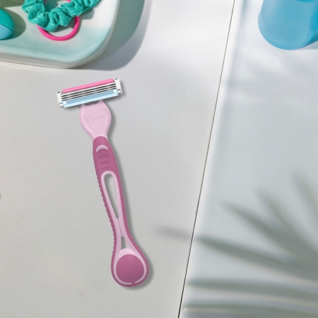 Gillette Venus Comfort Colours disposable razors