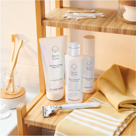 Gillette Venus For Pubic Hair&Skin crema delicata pentru exfoliere pentru ajustarea liniei bikinilor