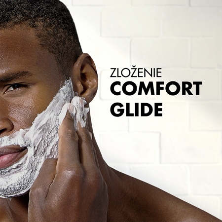 Gillette Classic Sensitive pena na holenie pre mužov