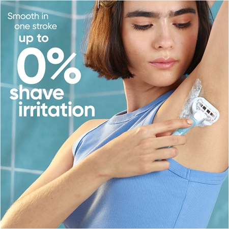 Gillette Venus Extra Smooth Lasy Shaver with a shower bracket