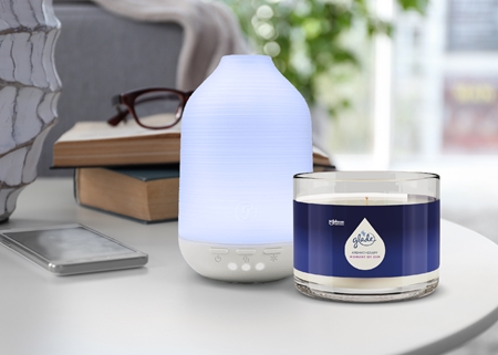 GLADE Aromatherapy Moment of Zen vela perfumada Lavender + Sandalwood