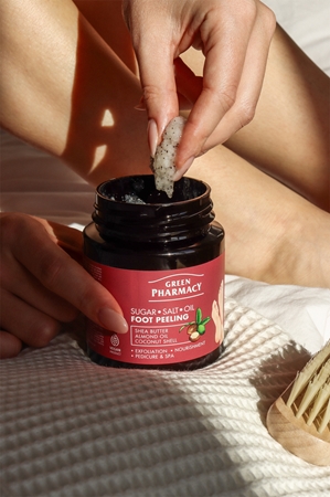Green Pharmacy Foot Care Regenerating Sugar-Salt Oil Foot Peeling exfoliating foot scrub