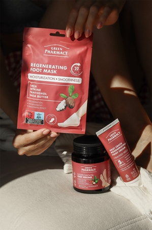 Green Pharmacy Foot Care Regenerating Foot Mask masque régénérant pieds