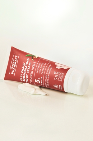 Green Pharmacy Foot Care Regenrating Fast Crack Foot Cream Restoring Cream for cracked feet