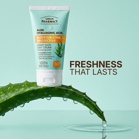 Green Pharmacy Aloe & Hyaluronic Acid lekki krem na dzień SPF 50
