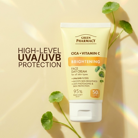 Green Pharmacy Cica + Vitamin C rozjaśniający krem na dzień SPF 50+