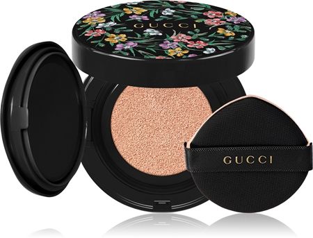 Gucci Gucci Beauty Eternité de Beauté ilgai išliekantis makiažo pagrindas kempinėlėje SPF 35
