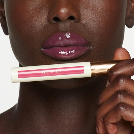 Gucci Gucci Beauty Glow Oil-In-Water Tint Liquid Lipstick moisturising glossy liquid lipstick