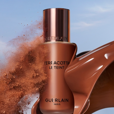 GUERLAIN Terracotta Le Teint υγρό μεικ απ για φυσική εμφάνιση
