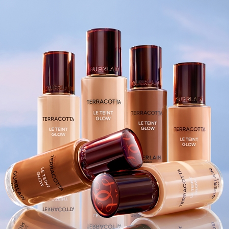 GUERLAIN Terracotta Le Teint Glow fond de teint liquide illuminateur pour un look naturel