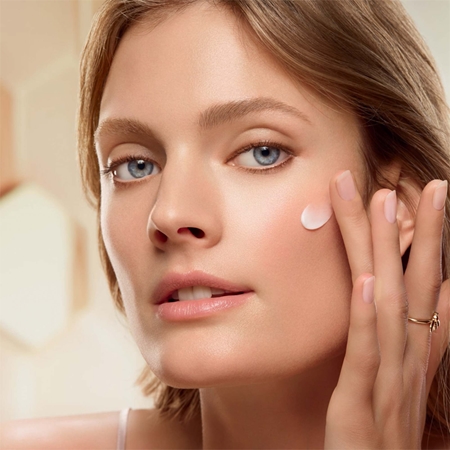 GUERLAIN Abeille Royale Advanced Youth Watery Oil Age-Defying Programme set pentru îngrijirea pielii