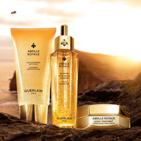 GUERLAIN Abeille Royale Cleansing Care-In-Mousse gentle cleansing foam