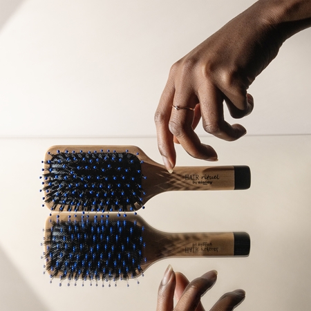 Hair Rituel by Sisley The Pocket Brush Radiance & Softness βούρτσα Για λάμψη και απαλότητα μαλλιών