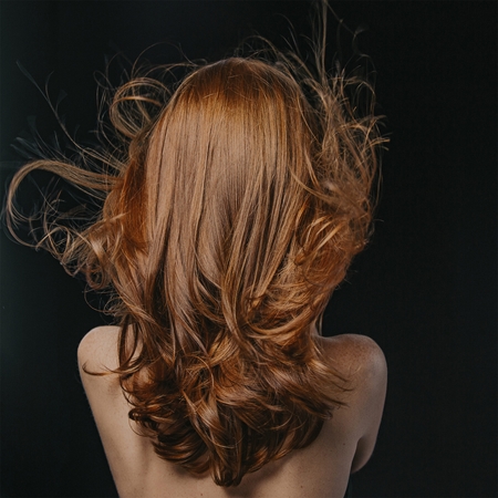 Hair Rituel by Sisley Revitalizing Volumizing Shampoo with Camellia oil σαμπουάν για όγκο στα λεπτά μαλλιά χωρίς θειικό άλας