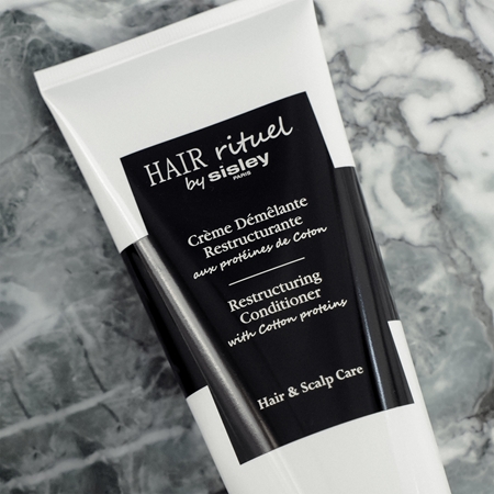 Hair Rituel by Sisley Restructuring Conditioner with Cotton proteins glättender Conditioner gegen brüchiges Haar