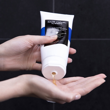 Hair Rituel by Sisley Soothing Anti-dandruff Shampoo σαμπουάν κατά της πιτυρίδας με καταπραϋντική δράση