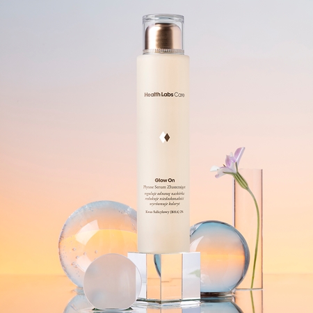 Health Labs Care Glow On Body Serum Złuszczające do Ciała serum wygładzająco-złuszczające z 2% kwasem salicylowym