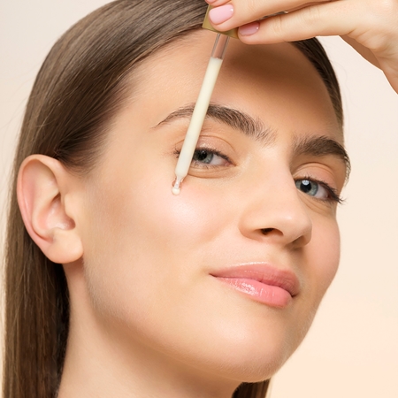 Health Labs Care Glow On serum do twarzy z witaminą C