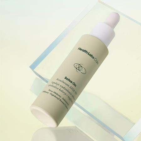 Health Labs Care Solve On sérum com AHA