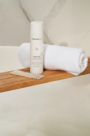 Health Labs Care Balance On hydratisierendes Shampoo mit Präbiotika