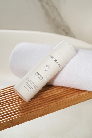 Health Labs Care Balance On erneuernder Conditioner für das Haar