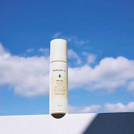 Health Labs Care Glow On Krem SPF 50+ z melaniną krem na dzień SPF 50+