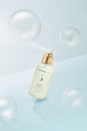 Health Labs Care Pure On Moisturizing and Refreshing Mist hydratisierender Nebel für das Gesicht