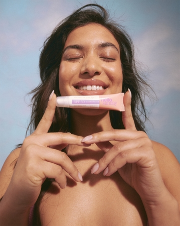 hello sunday the one for your lips tinted lip balm bálsamo labial SPF 50