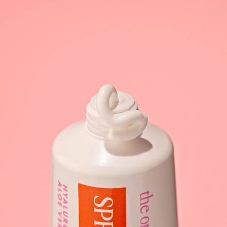 hello sunday the one for your hands захисний крем для рук SPF 30