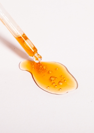 hello sunday the self tan one Sérum auto-bronzeador facial